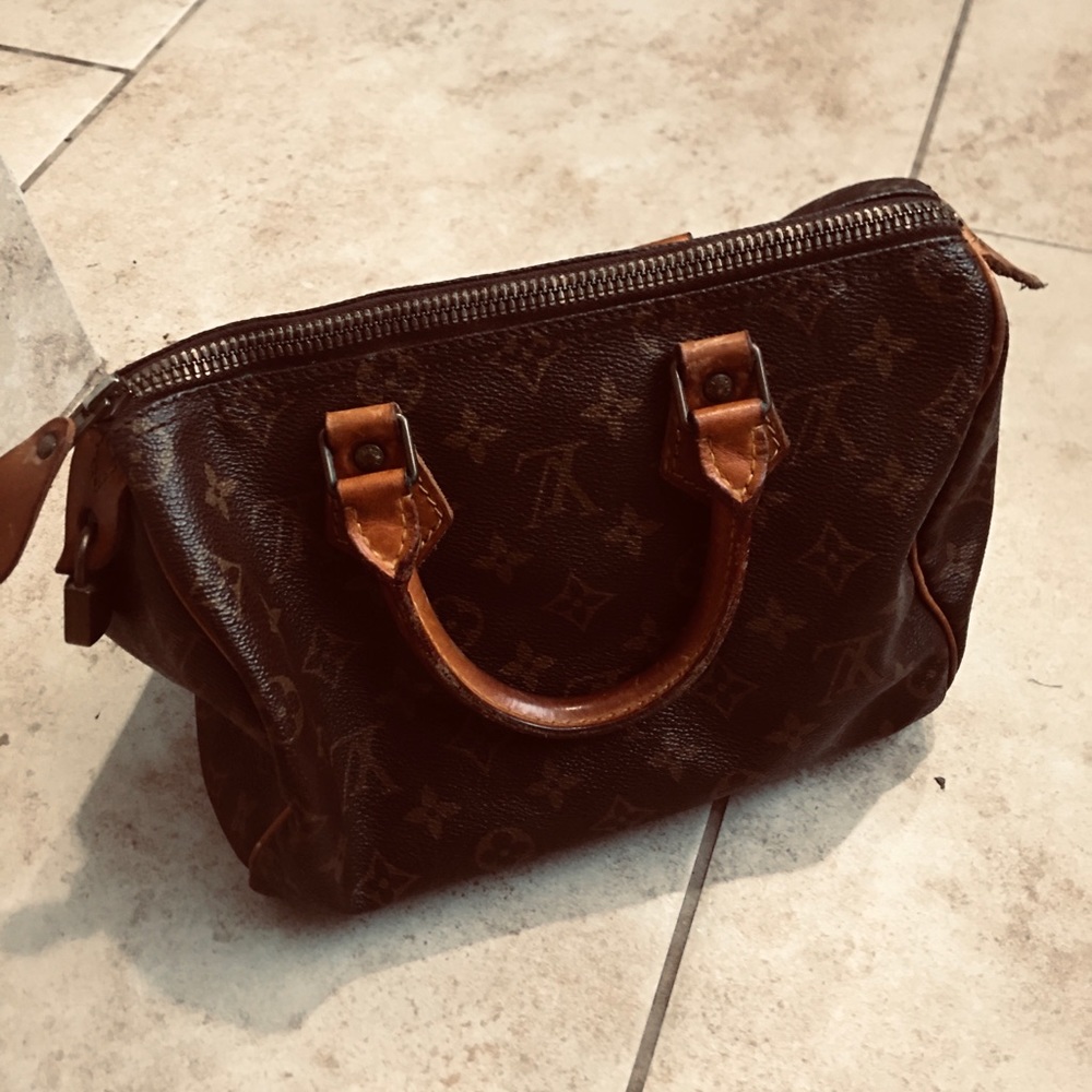Vintage Louis Vuitton 10.5” doctor/speedy bag.